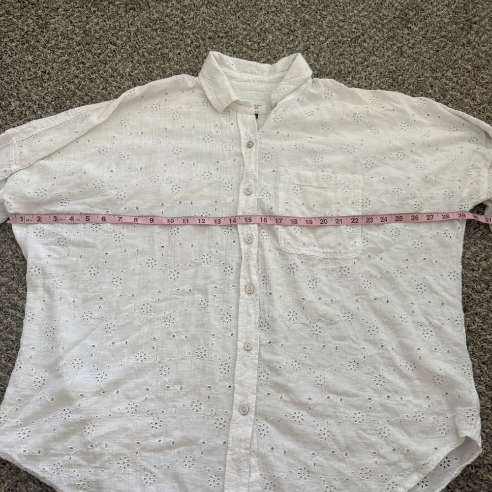 American Eagle White Eyelet Oversized Button Down Shirt M Coastal Boho Layering - Picture 3 of 6
